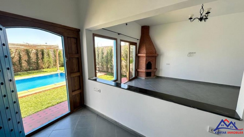Villa avec Piscine et Terrasse Vue Dégagée à Vendre 21
