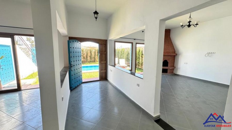 Villa avec Piscine et Terrasse Vue Dégagée à Vendre 19