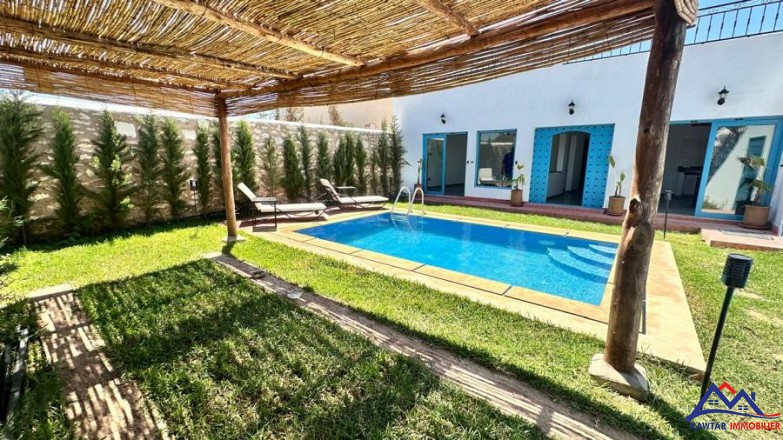 Villa avec Piscine et Terrasse Vue Dégagée à Vendre 18