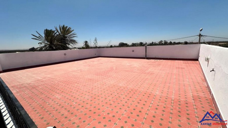 Villa avec Piscine et Terrasse Vue Dégagée à Vendre 1