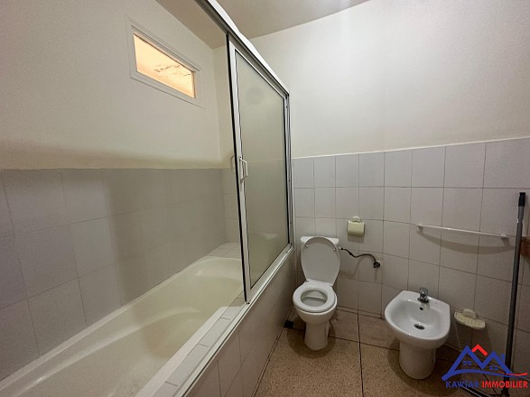 Appartement spacieux à rénover à Gueliz 6