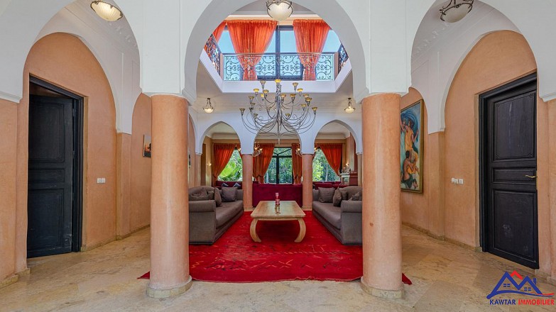 Villa Luxueuse Meublée à Louer 14