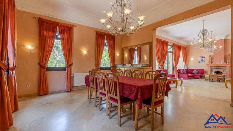 Villa Luxueuse Meublée à Louer 13