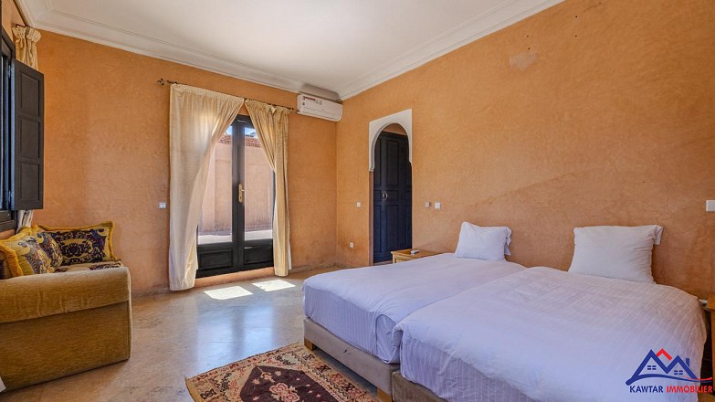 Villa Luxueuse Meublée à Louer 35