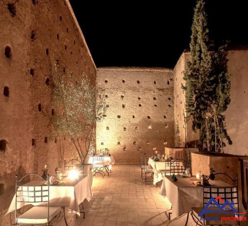 Riad d'Exception à Vendre - Emplacement Privilégié  17