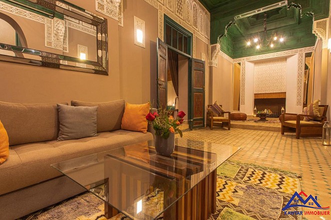 Riad d'Exception à Vendre - Emplacement Privilégié  19