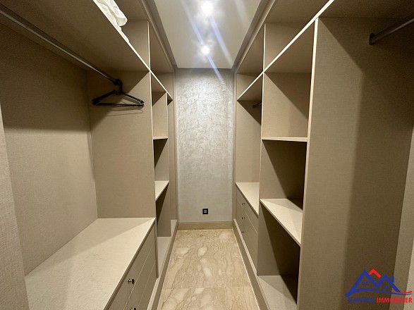 Appartement Meublé à Vendre - Gueliz 7