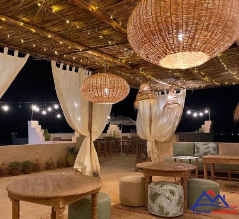 Domaine d’Exception à Usage Touristique – À Vendre Route de Ouarzazate 12