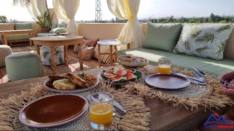 Domaine d’Exception à Usage Touristique – À Vendre Route de Ouarzazate 13
