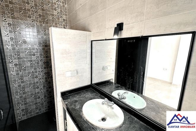 À vendre : Élégante villa de caractère sur un terrain généreux de 2 396 m² – cadre paisible et prestations complètes 10