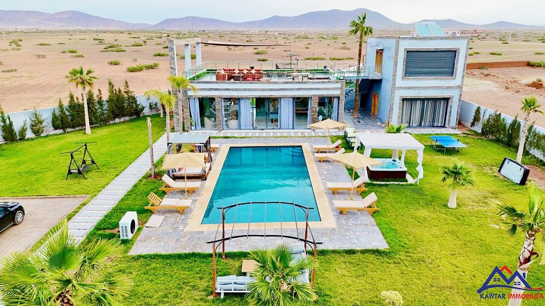 VILLA A VENDRE - ROUTE DE CASA 2