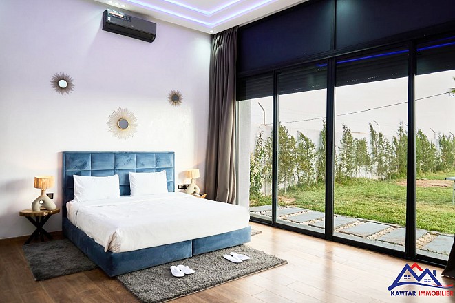 VILLA A VENDRE - ROUTE DE CASA 10