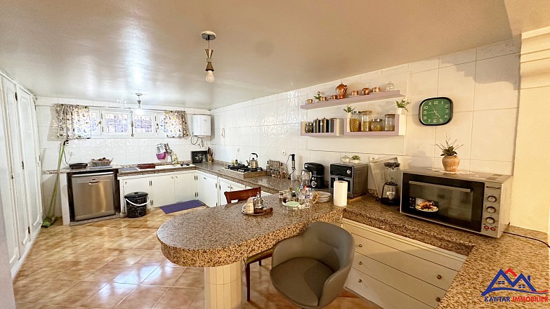 VILLA A VENDRE - ROUTE DE CASA 18