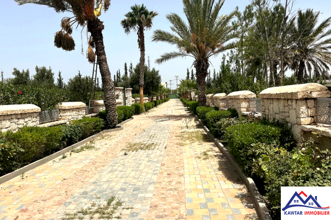 À vendre – Villa neuve contemporaine sur 3 500 m² de terrain 2