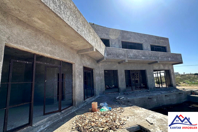 Villa Titrée Semi-Finie à Vendre – Terrain 1000 m² / Surface Habitable 240 m² 6