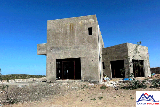 Villa Titrée Semi-Finie à Vendre – Terrain 1000 m² / Surface Habitable 240 m² 9