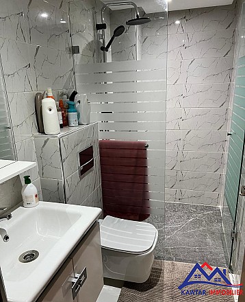 DUPLEX SPACIEUX AVEC COUR PRIVATIVE – VICTOR HUGO 12