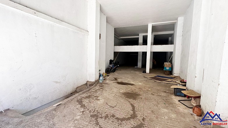 A VENDRE - Local Commercial à Guéliz  1