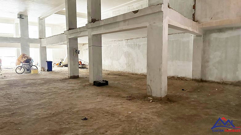 A VENDRE - Local Commercial à Guéliz  4