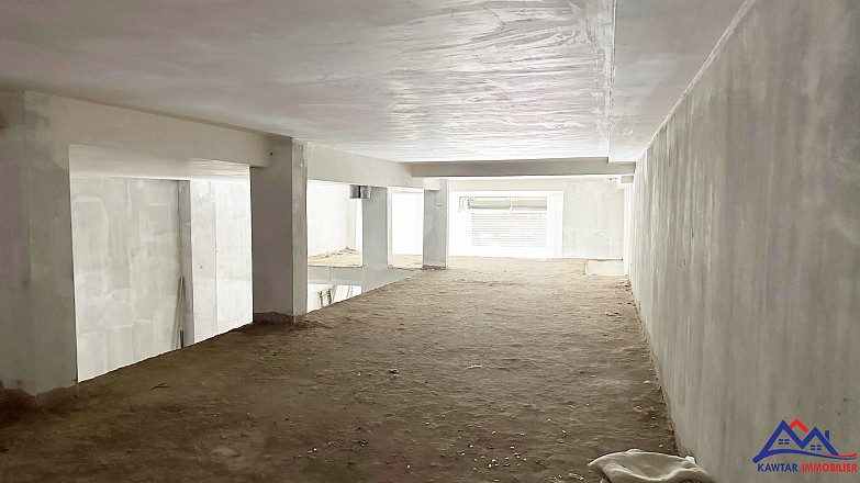 A VENDRE - Local Commercial à Guéliz  7
