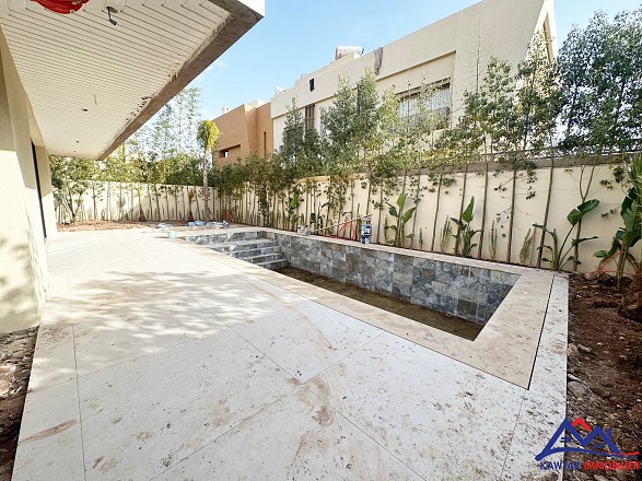 Villa Neuve d’Exception à Vendre – Résidence Golfique Sécurisée 7