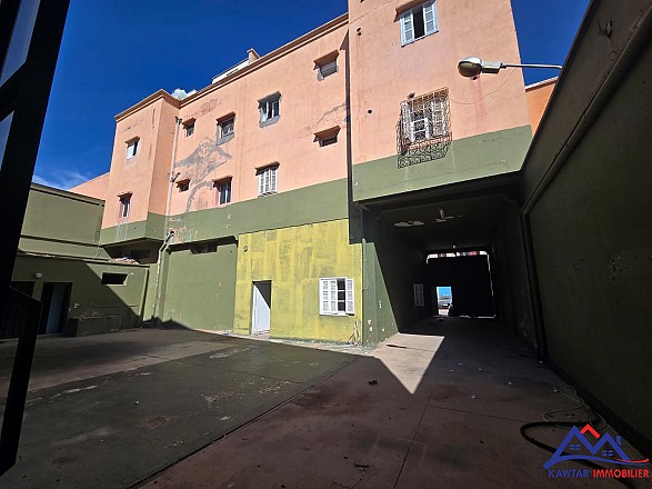ENTREPÔT COMMERCIAL TITRÉ – À VENDRE  4