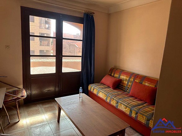 À VENDRE – Studio à rénover au cœur de Guéliz 2