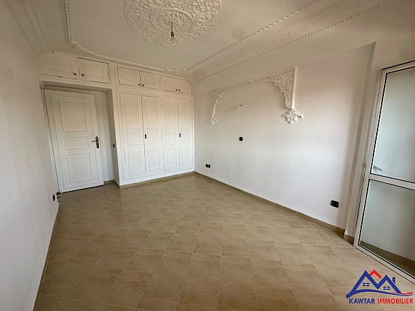 À VENDRE – Appartement à Rouidate 9