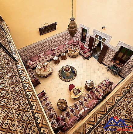 À Vendre – Riad titré à rénover au cœur de Rahba Kdima 2