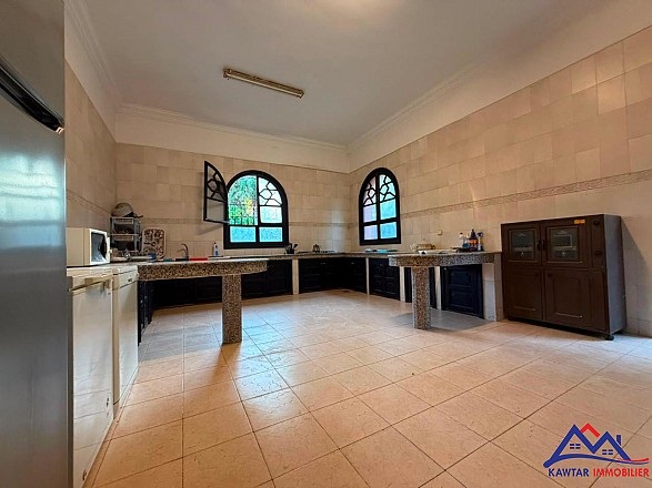 À Vendre – Villa de Prestige à Targa 16