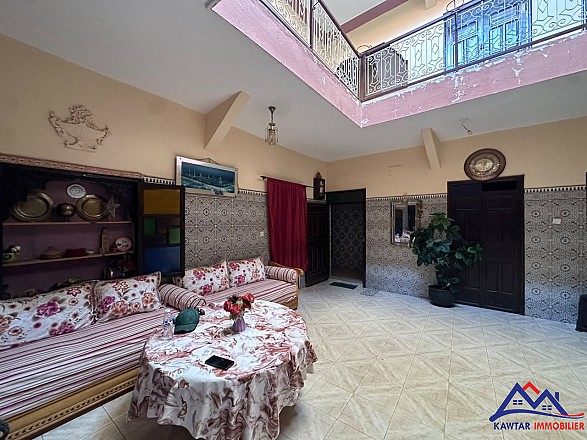 Grand riad titré à rénover à vendre – Quartier Kasbah 1