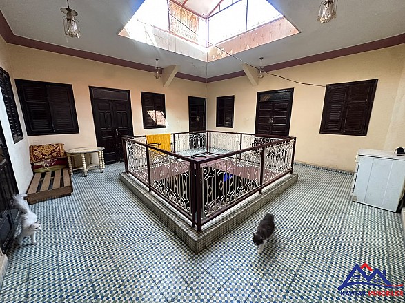 Grand riad titré à rénover à vendre – Quartier Kasbah 2