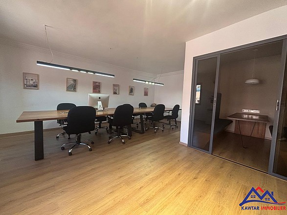 Bureau équipé à céder – Derrière Carré Éden 3