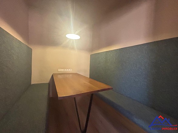 Bureau équipé à céder – Derrière Carré Éden 4
