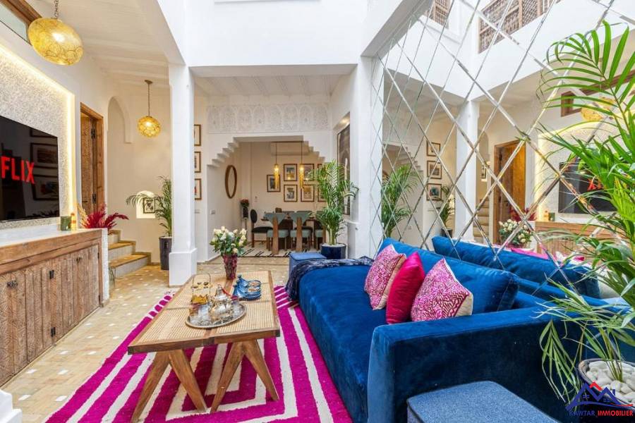 Riad rénové titré à vendre – Riad Zitoun, Médina 